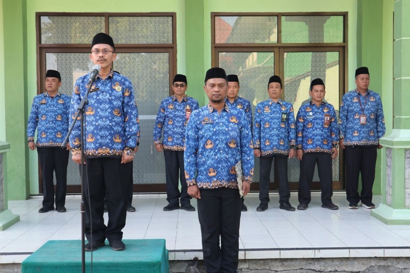 Apel 17 Kemenag Probolinggo: Perkuat Komitmen ASN Amanah, Berintegritas, dan BerAKHLAK