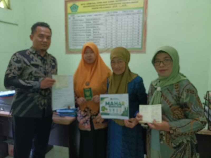 Isbat Nikah, Langkah Ibu Gumi Menuju Tanah Suci