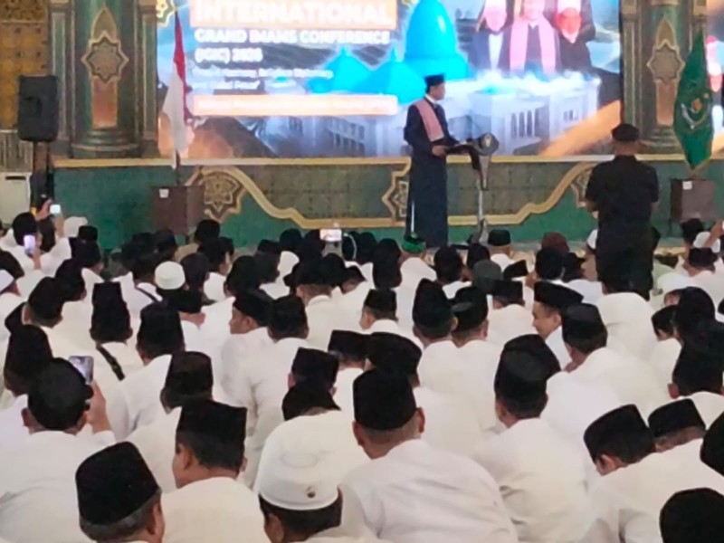 Ribuan ASN Kemenag Jatim Padati Masjid Al Akbar, Gaungkan Harmoni Masjid untuk Perdamaian Dunia
