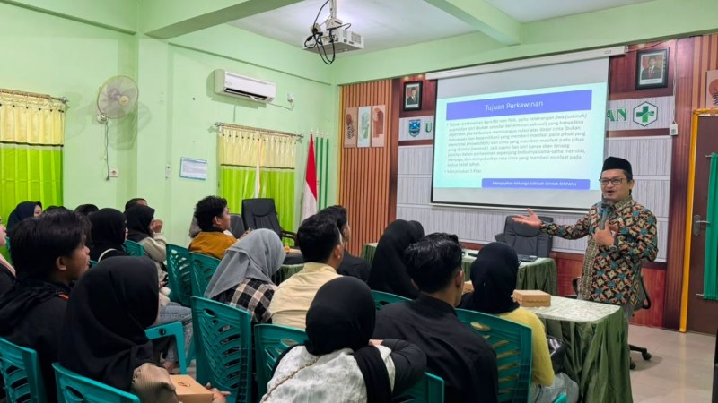 KUA Pajarakan Gelar Bimwin, Kasi Bimas Islam Tekankan Pondasi Keluarga Sakinah