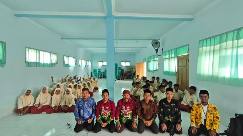 KUA Paiton Bekali Pelajar untuk Raih Cita-Cita, Tunda Perkawinan Usia Anak, dan Persiapkan Masa Depan Gemilang