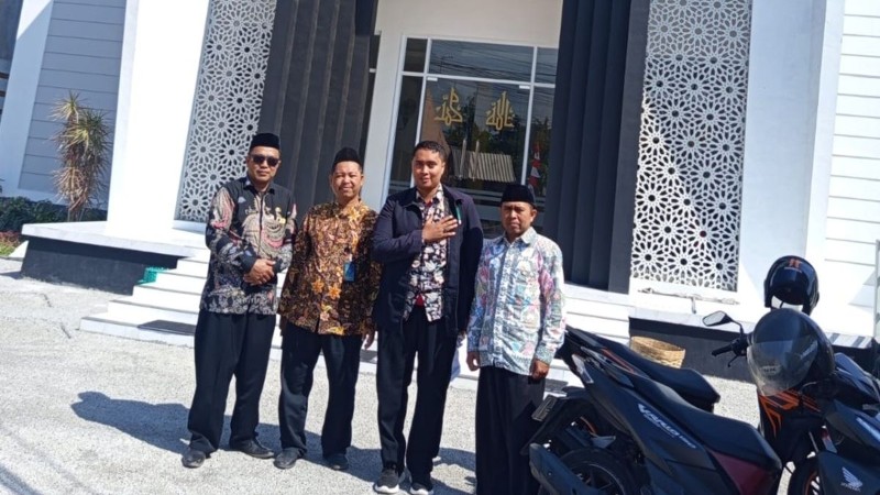 KUA Dringu Targetkan Masjid Al-Firdaus Jadi Percontohan GEBER MAS BRO