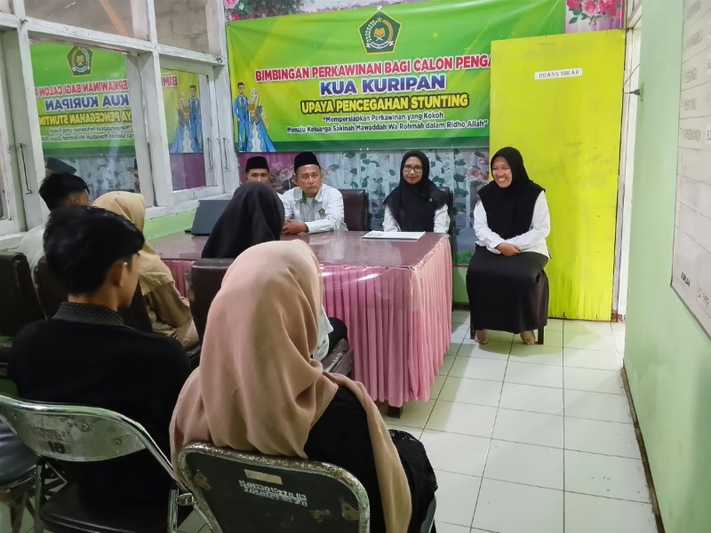 BIMWIN KUA Kec. Kuripan Angkat Tema Kompleksitas Rumah Tangga