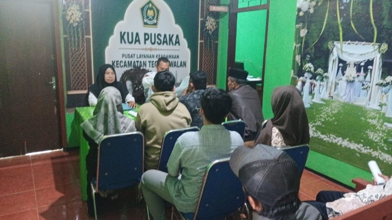 KUA Tegalsiwalan Berikan Bimbingan Mandiri bagi Calon Pengantin, Perkuat Pondasi Keluarga Sakinah