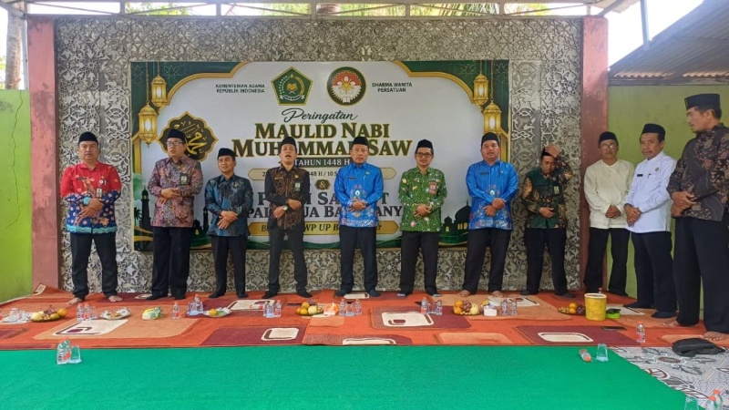 Semarak Maulid Nabi, KUA Banyuanyar Gelar Pisah Sambut Kepala KUA dalam Nuansa Penuh Kekeluargaan